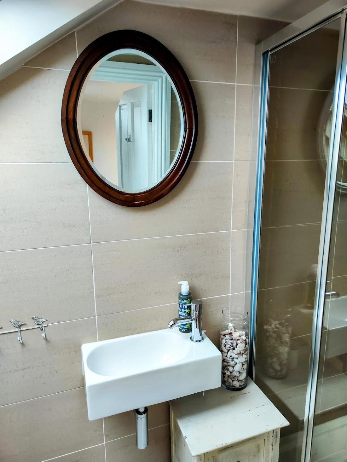 Large Light Loft Room - En Suite Hove Exterior foto
