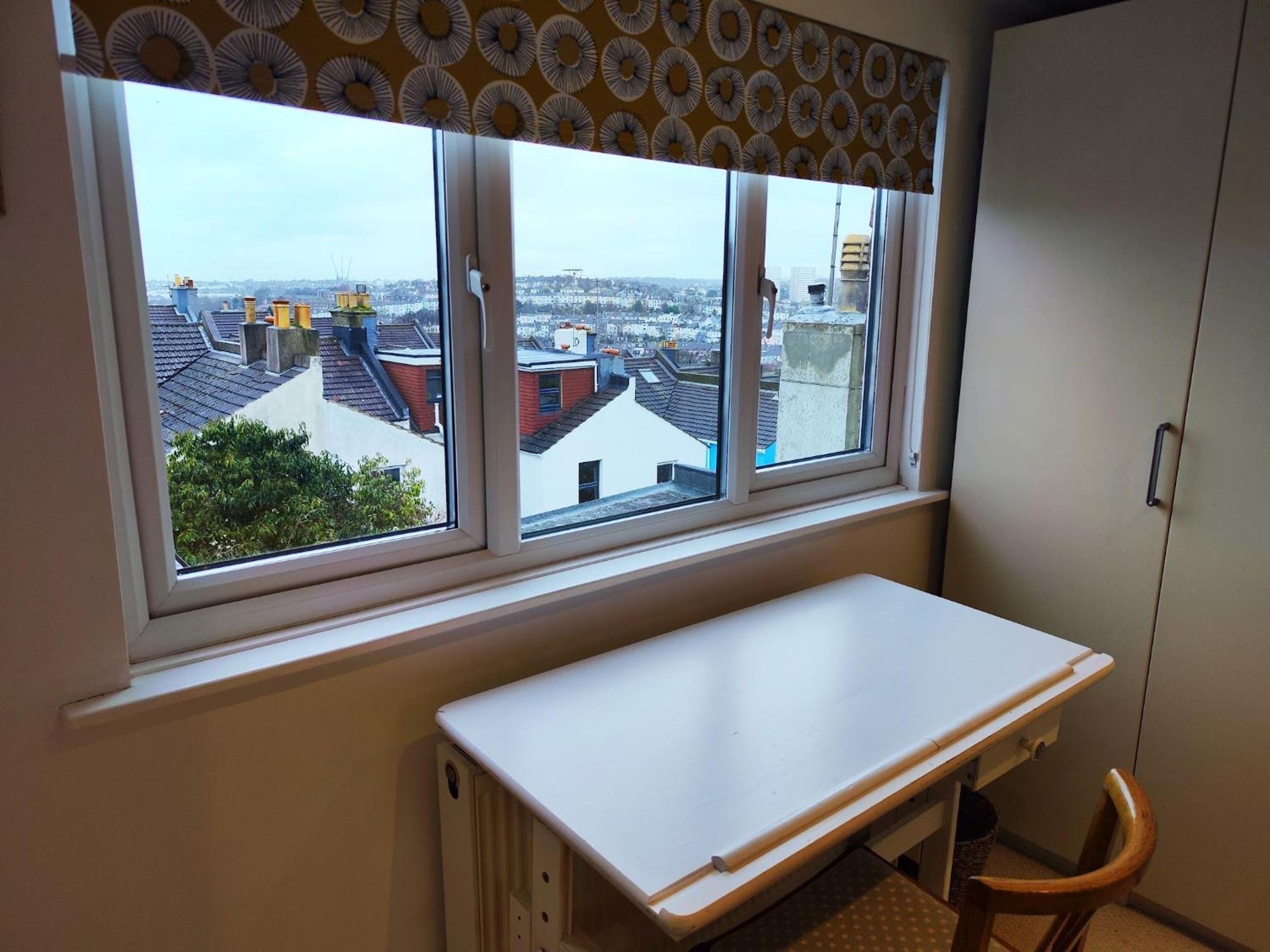 Large Light Loft Room - En Suite Hove Exterior foto